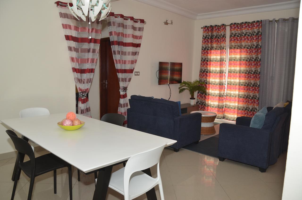 Le Buffle Noir Appart D'Hotes Douala Eksteriør bilde
